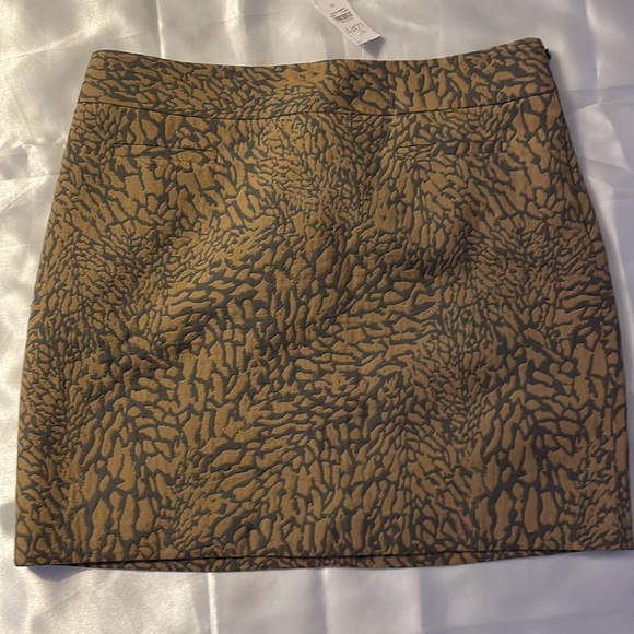 LOFT NWT skirt size 10 - Picture 9 of 11